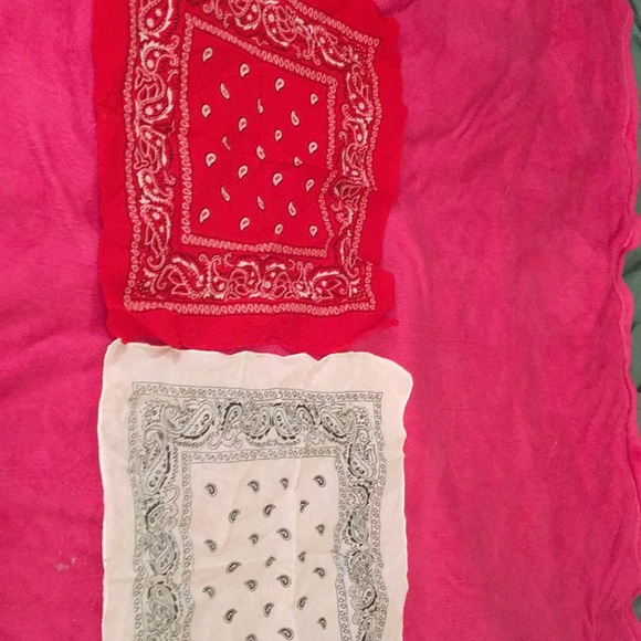 Accessories - Stylish Red and White Bandana Set